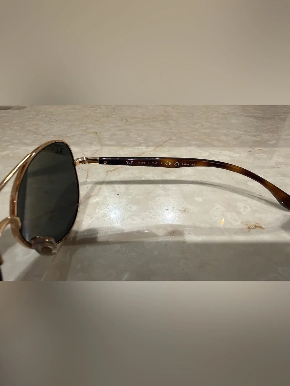 Ray-Ban Gold Frame Aviator Sunglasses with Green Lenses unisex BNWOT